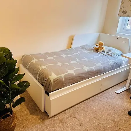 Entire 2 Beds Terrace House Near Ricoh Arena. Villa Coventry Exterior photo