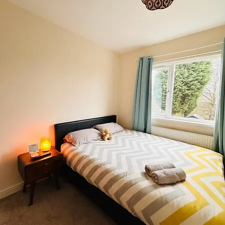 Entire 2 Beds Terrace House Near Ricoh Arena. Villa Coventry Exterior photo